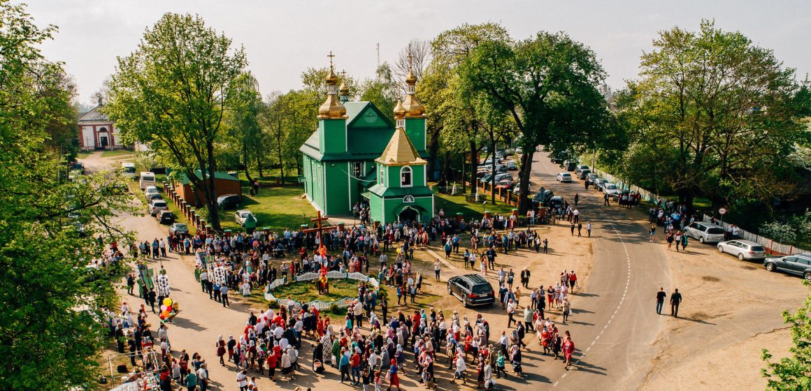 Храм Святой Живоначальной Троицы в Бездеже отметил свое 240-летие