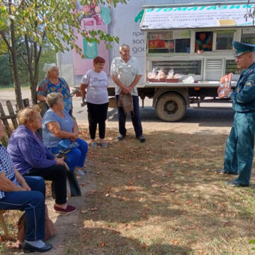 Автолавка безопасности приехала в Ивацевичский район